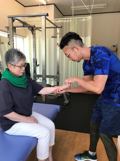 内側上顆炎のテスト|奈良西大寺の整体,カイロ院の山縣カイロプラクティック院