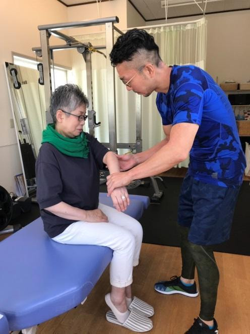 肘の回旋矯正|奈良西大寺の整体,カイロ院の山縣カイロプラクティック院